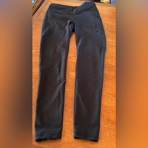 Old Navy blk high-rise leggings – with phone pockets. M. Excellent condition!